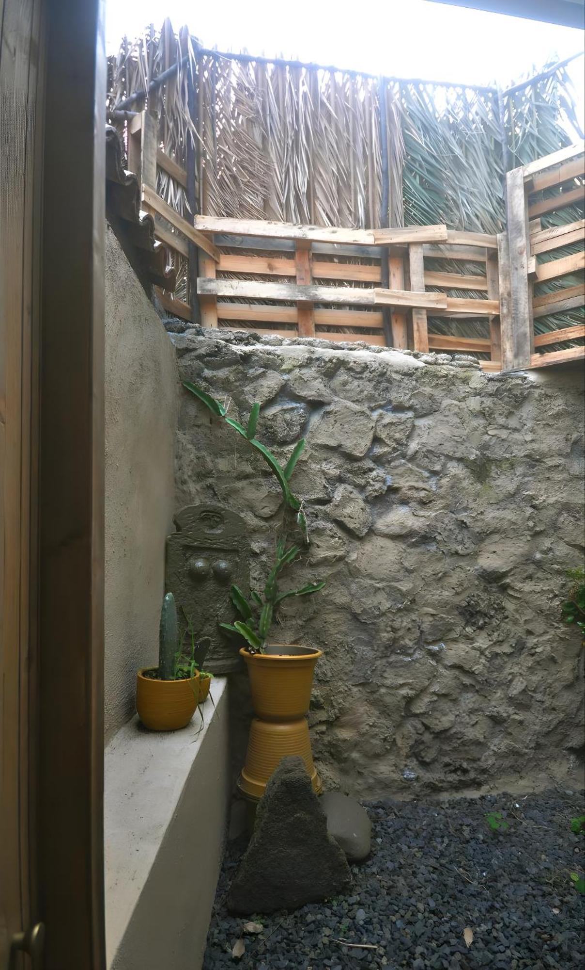 La Cuevita Apartment *